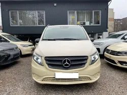 Beige Gebraucht 2017 Mercedes Vito Van / Kleinbus | 10.950 €