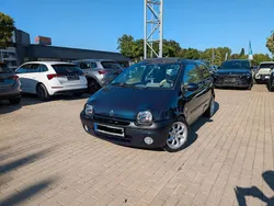 Grün Gebraucht 2006 Renault Twingo Initiale Kleinwagen | 3.999 €