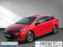 Rot Gebraucht 2023 Toyota Corolla Team Limousine | 31.990 € (Teuer)