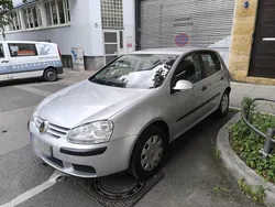 Silber Gebraucht 2004 VW Golf V Kleinwagen | 2.000 € (Fairer Preis)