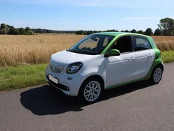 Weiß Gebraucht 2017 Smart ForFour Electric Drive Passion Kleinwagen | 7.777 € (Fairer Preis)