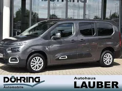 Platinumgrau /metal Gebraucht 2021 Citroën Berlingo PureTech Van / Kleinbus | 21.990 € (Etwas zu teuer)