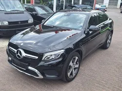 Schwarz (metallic) Gebraucht 2016 Mercedes GLC220 Coupé | 27.490 € (Fairer Preis)