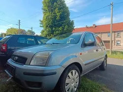 Grau Gebraucht 2005 Ford Fusion Kleinwagen | 1.700 € (Fairer Preis)