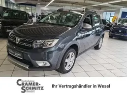 Weiß Gebraucht 2018 Dacia Sandero Comfort Kleinwagen | 9.997 € (Etwas zu teuer)