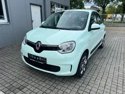 Grün Gebraucht 2019 Renault Twingo LIMITED Kleinwagen | 9.999 € (Fairer Preis)