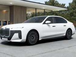 Mineralweiß metallic Gebraucht 2026 BMW 740 Performance Limousine | 112.947 € (Superpreis)