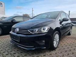 Deep black perleffekt Gebraucht 2016 VW Golf Sportsvan Allstar Van / Kleinbus | 13.898 € (Guter Preis)
