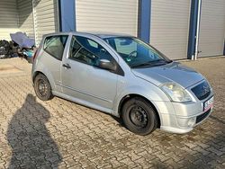 Silber Gebraucht 2006 Citroën C2 VTR Sport Kleinwagen | 1.350 € (Fairer Preis)
