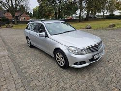Silber Gebraucht 2013 Mercedes C200 Kombi | 2.900 €
