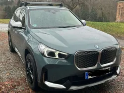 Grün Gebraucht 2023 BMW iX1 xLine SUV | 37.900 € (Fairer Preis)