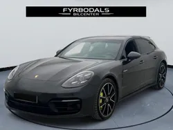 Grau Gebraucht 2021 Porsche Panamera S E-Hybrid Sport Turismo Limousine | 77.900 € (Etwas zu teuer)