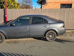 Grau Gebraucht 2005 Ford Mondeo Limousine | 1.700 € (Guter Preis)