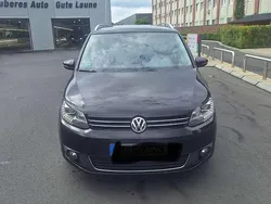 Schwarz Gebraucht 2014 VW Touran Life Van / Kleinbus | 8.900 € (Guter Preis)