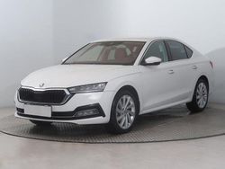 Candyweiss Gebraucht 2024 Skoda Octavia Style Limousine | 25.740 € (Superpreis)