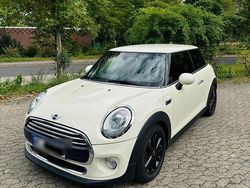 Weiß Gebraucht 2015 Mini Cooper Kleinwagen | 10.000 € (Guter Preis)