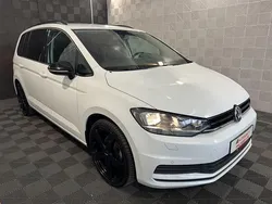 Weiß Gebraucht 2019 VW Touran Van / Kleinbus | 22.930 € (Fairer Preis)