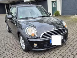 Schwarz Gebraucht 2011 Mini One Cabriolet Cabrio | 9.999 € (Etwas zu teuer)