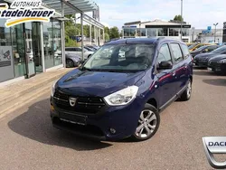 Blau marine Gebraucht 2020 Dacia Lodgy Comfort Van / Kleinbus | 14.490 € (Fairer Preis)
