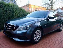 Grau Gebraucht 2017 Mercedes E220 Avantgarde Kombi | 18.990 € (Superpreis)