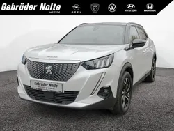 Weiss Gebraucht 2021 Peugeot e-2008 GT SUV | 18.490 € (Fairer Preis)