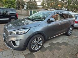 Grau Gebraucht 2015 Kia Sorento Platinum Edition SUV | 16.990 € (Fairer Preis)