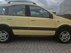 Gelb Gebraucht 2004 Fiat Panda 4x4 Climbing Kleinwagen | 5.500 € (Etwas zu teuer)