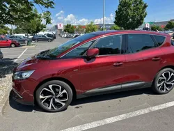 Rot Gebraucht 2017 Renault Scénic IV Bose Edition Van / Kleinbus | 10.500 € (Guter Preis)