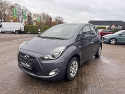 Grau Gebraucht 2017 Hyundai ix20 Kleinwagen | 12.490 € (Teuer)