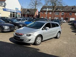 Silber Gebraucht 2011 Opel Astra Design Edition Kombi | 1.299 € (Superpreis)