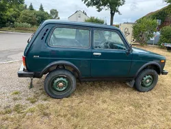 Grün Gebraucht 2009 Lada niva SUV | 1.650 €