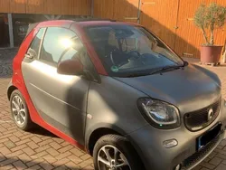 Rot Gebraucht 2018 Smart ForTwo Coupé Cabrio | 16.000 € (Teuer)