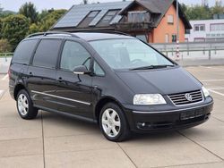 Schwarz Gebraucht 2009 VW Sharan Van / Kleinbus | 7.999 € (Teuer)