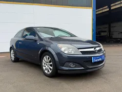 Grau Gebraucht 2009 Opel Astra GTC Selection Coupé | 4.750 € (Etwas zu teuer)