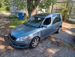 Grau Gebraucht 2011 Skoda Roomster Style Van / Kleinbus | 1.222 € (Superpreis)