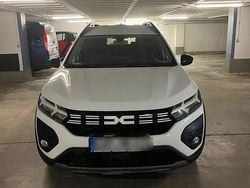 Weiß Gebraucht 2023 Dacia Jogger Extreme Kombi | 16.300 € (Guter Preis)