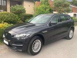 Grau Gebraucht 2019 Jaguar F-Pace Portfolio SUV | 16.499 €