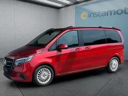 Rot Gebraucht 2024 Mercedes V220 Van / Kleinbus | 60.199 € (Teuer)