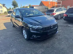 Schwarz Gebraucht 2022 Dacia Sandero Kleinwagen | 13.500 € (Guter Preis)