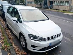 Weiß Gebraucht 2018 VW Golf Sportsvan Van / Kleinbus | 10.999 € (Guter Preis)