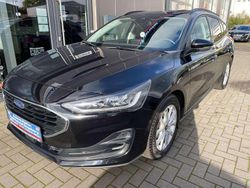 Schwarz Gebraucht 2022 Ford Focus Cool & Connect Kombi | 18.490 € (Fairer Preis)