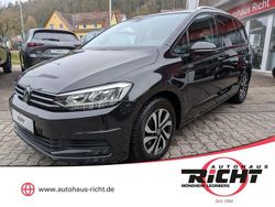 Schwarz Gebraucht 2022 VW Touran Van / Kleinbus | 26.480 € (Fairer Preis)