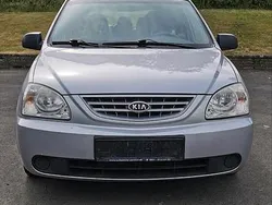 Silber Gebraucht 2006 Kia Carens Van / Kleinbus | 500 €