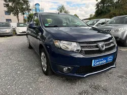 Blau Gebraucht 2014 Dacia Sandero Lauréate Kleinwagen | 5.900 € (Fairer Preis)