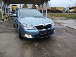 Grün Gebraucht 2011 Skoda Octavia Ambiente Kombi | 4.400 € (Superpreis)