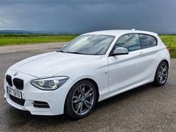 Weiß Gebraucht 2014 BMW M135 Performance Kleinwagen | 19.700 € (Fairer Preis)