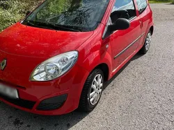 Rot Gebraucht 2009 Renault Twingo Kleinwagen | 2.350 € (Fairer Preis)