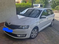 Weiß Gebraucht 2014 Skoda Rapid Limousine | 6.600 € (Guter Preis)