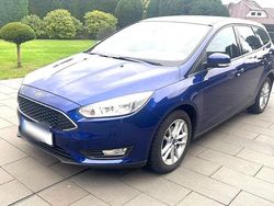 Blau Gebraucht 2018 Ford Focus Titanium Kombi | 6.555 € (Superpreis)