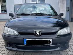 Schwarz Gebraucht 1998 Peugeot 106 Kleinwagen | 1.200 €